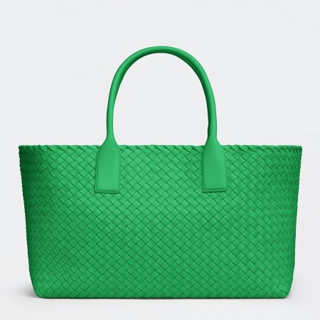 Bottega Veneta Cabat Medium Bag In Green Intrecciato Lambskin