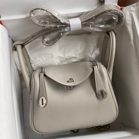 Hermes Mini Lindy Handmade Bag In Pearl Grey Clemence Leather 