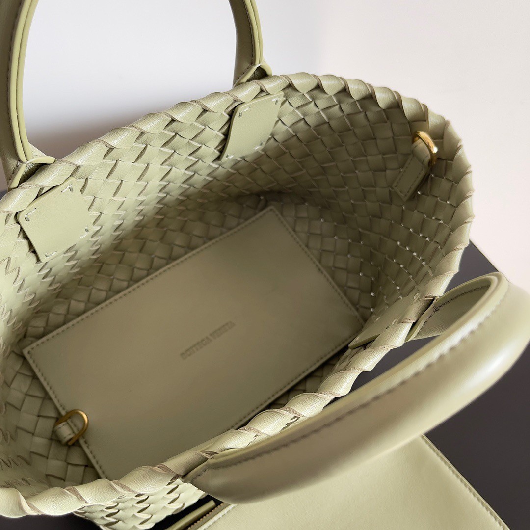 bo*te*ga Ve*ne*ta mini cabat bag in travertine intrecciato lambskin