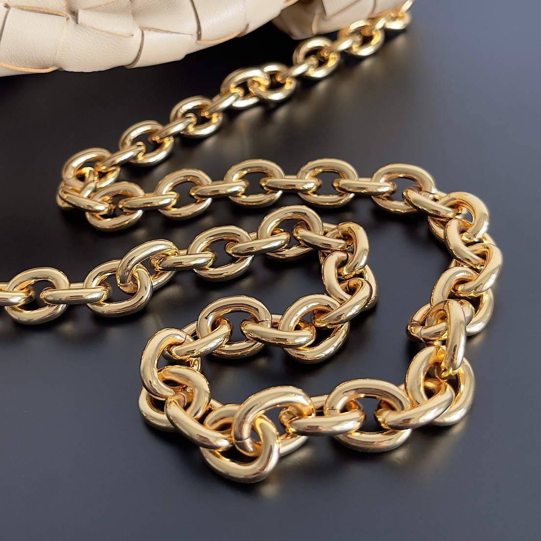 bo*te*ga Ve*ne*ta mini jodie chain bag in porridge intrecciato lambskin