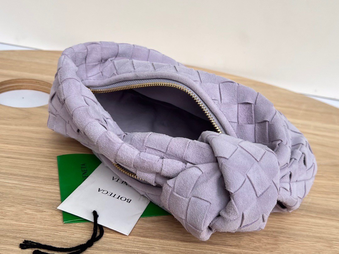 bo*te*ga Ve*ne*ta bv jodie mini bag in lilac intrecciato suede