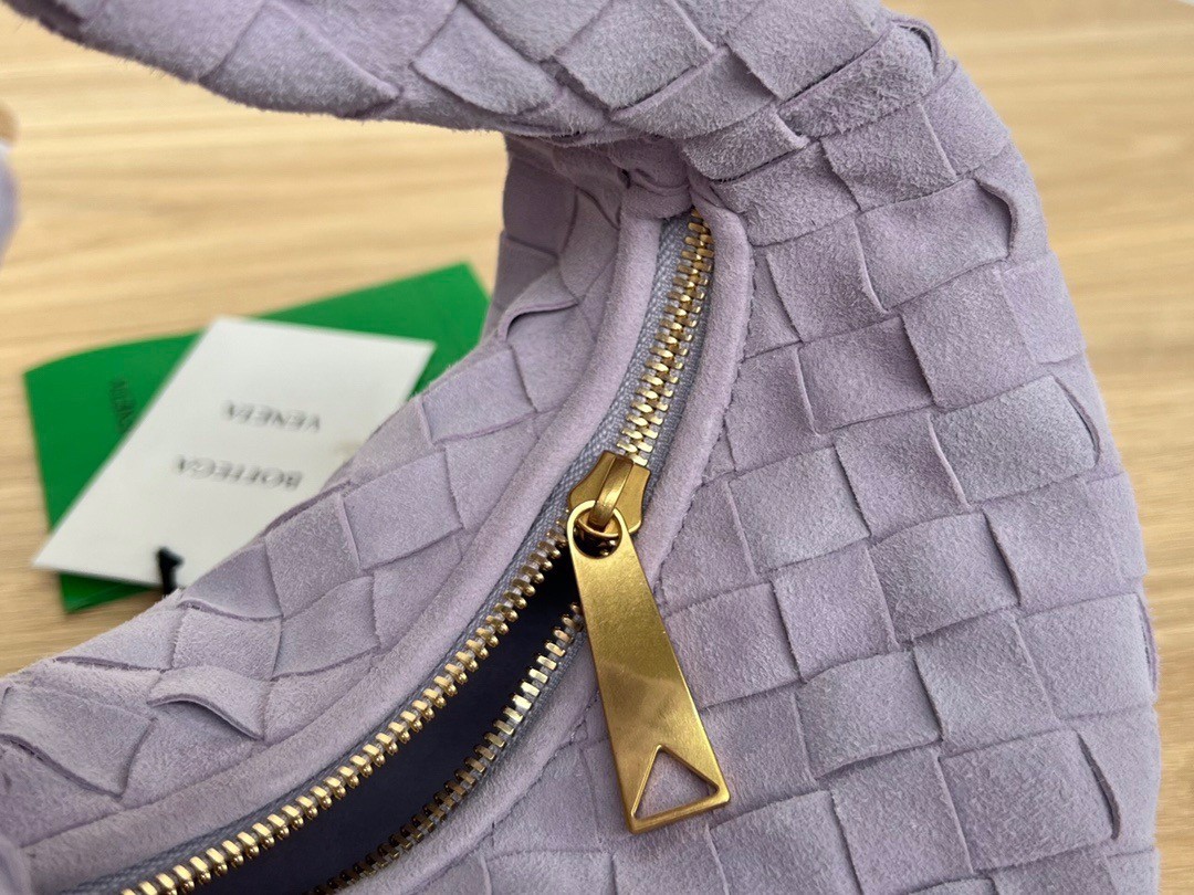 bo*te*ga Ve*ne*ta bv jodie mini bag in lilac intrecciato suede