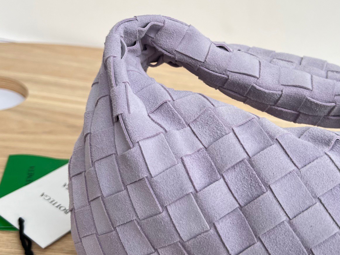 bo*te*ga Ve*ne*ta bv jodie mini bag in lilac intrecciato suede