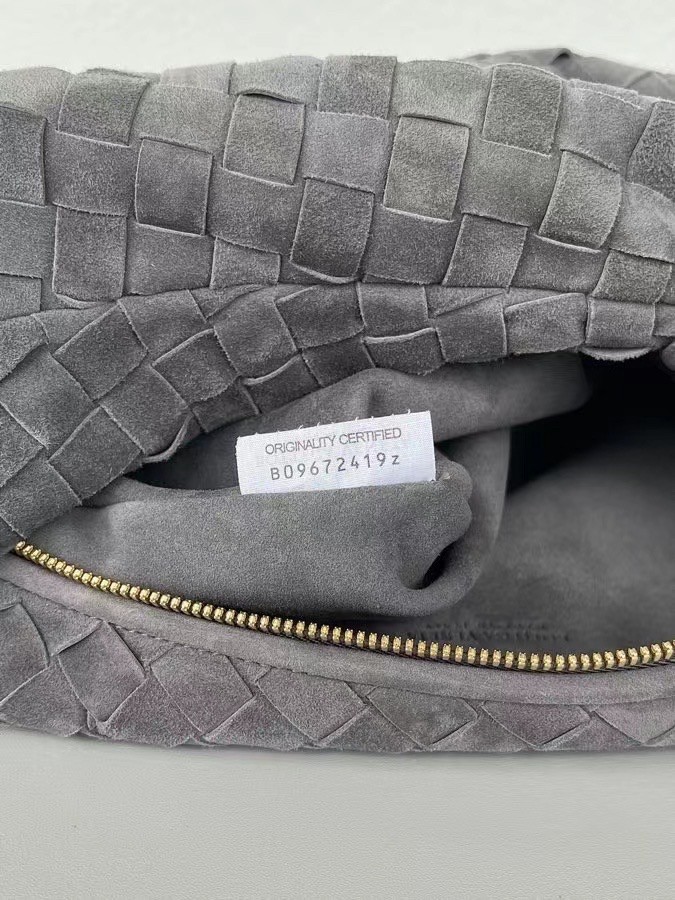 bo*te*ga Ve*ne*ta bv jodie teen bag in thunder suede calfskin