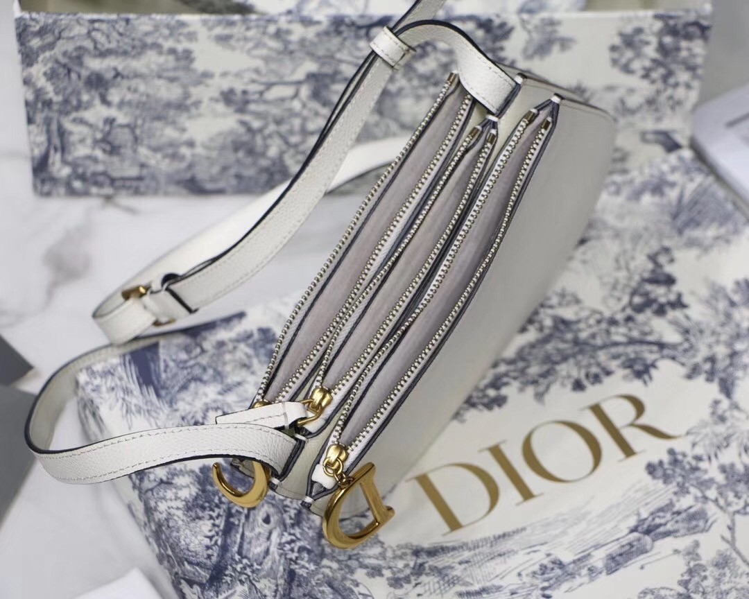 D*or saddle trio pouch with strap in white calfskin