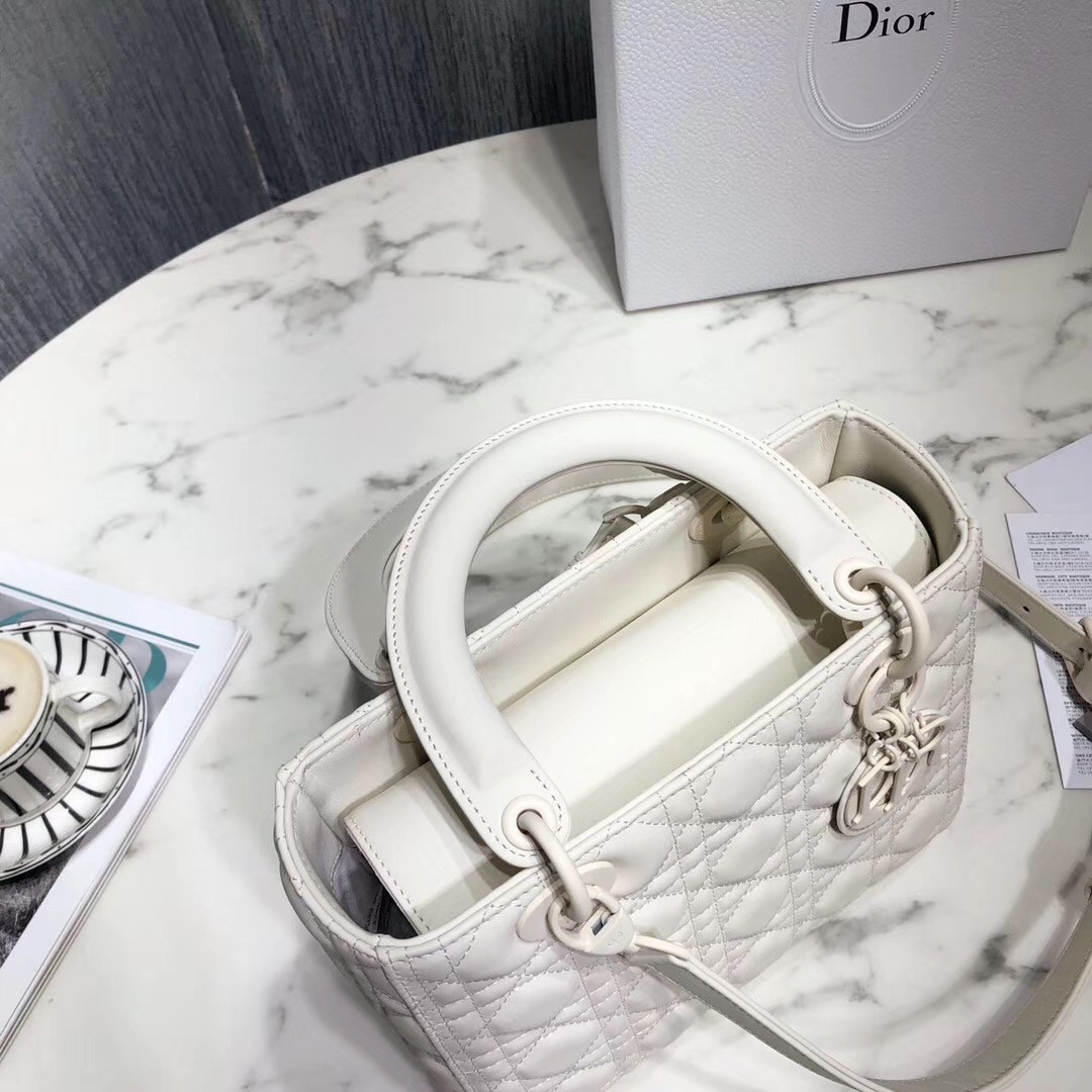 D*or medium lady D*or bag in white ultra matte calfskin