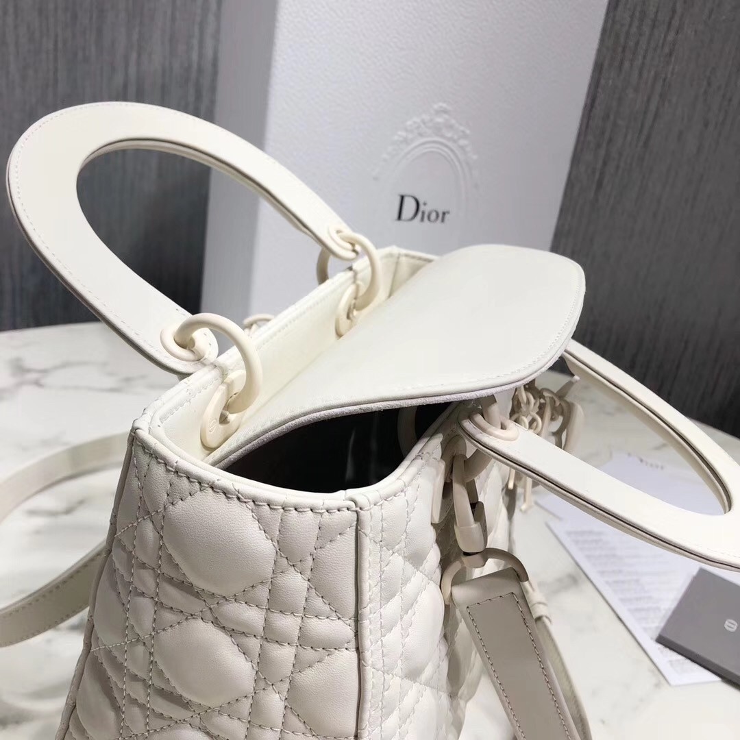 D*or medium lady D*or bag in white ultra matte calfskin