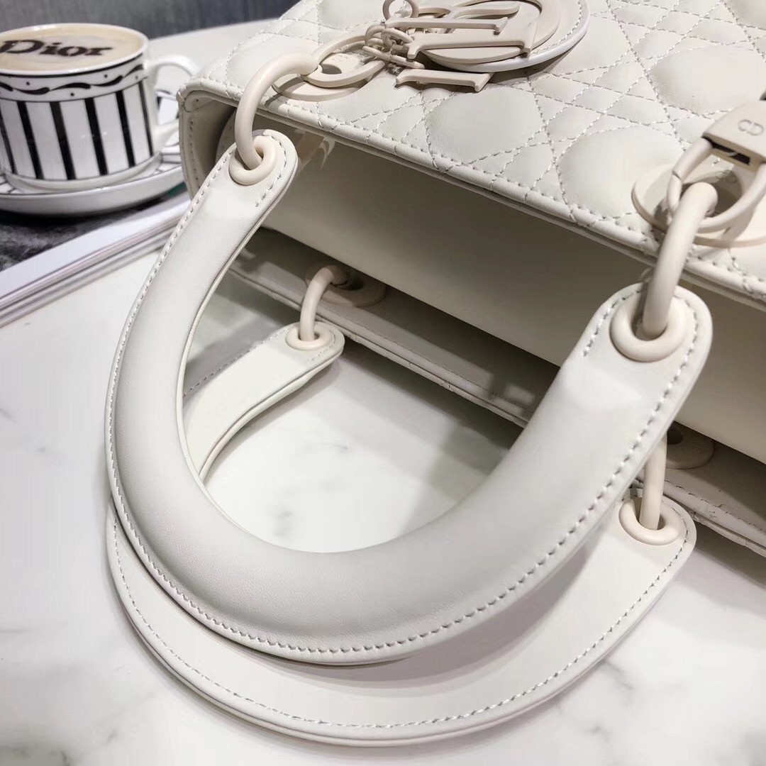 D*or medium lady D*or bag in white ultra matte calfskin