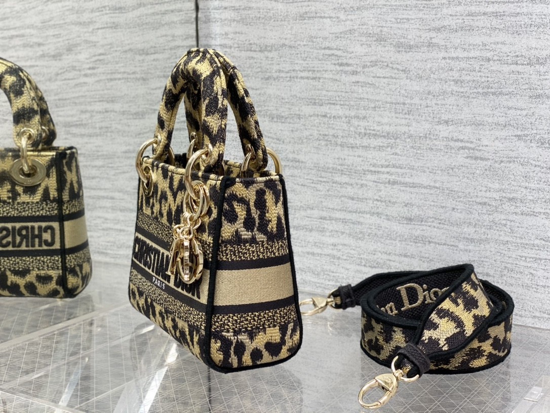 D*or mini lady d-lite bag in beige multicolor mizza embroidery