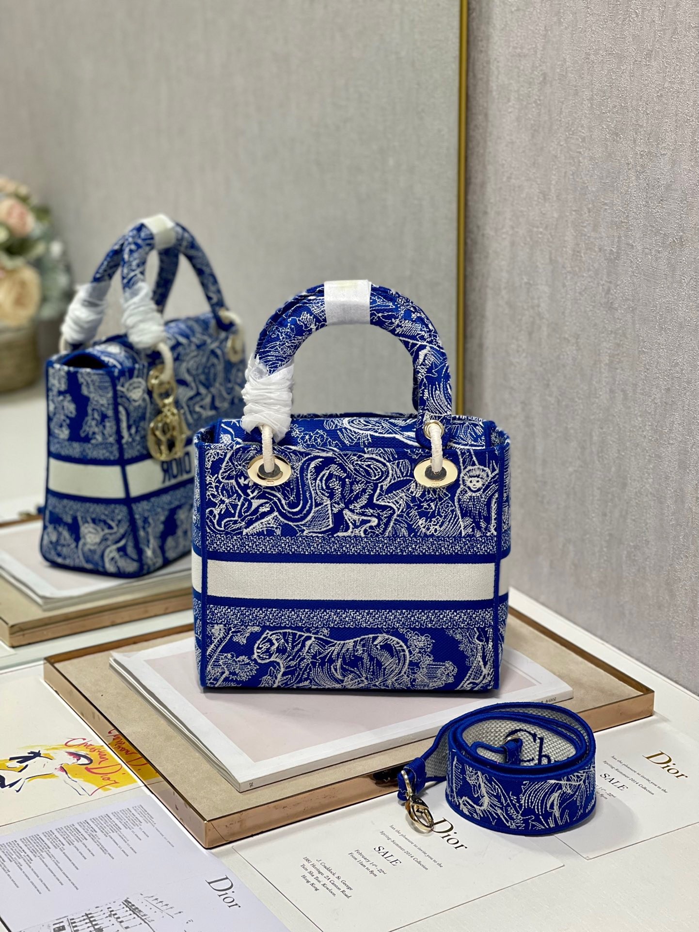 D*or medium lady d-lite bag in fluorescent blue toile de jouy reverse embroidery