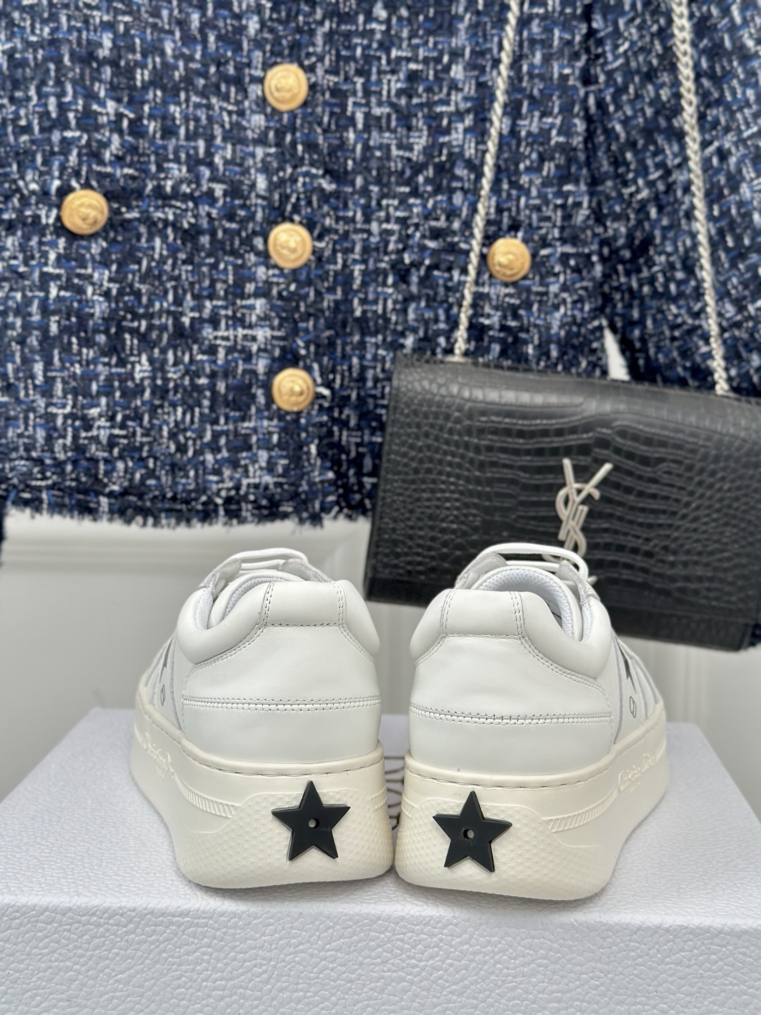 D*or star platform sneakers in white calfskin with black star