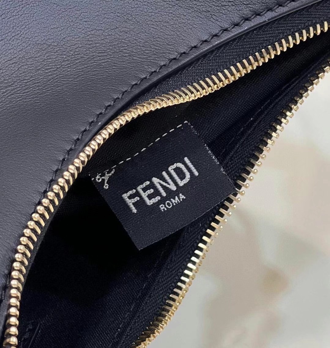 Replica Fendi Fendigraphy Small Hobo Bag In Black Leather