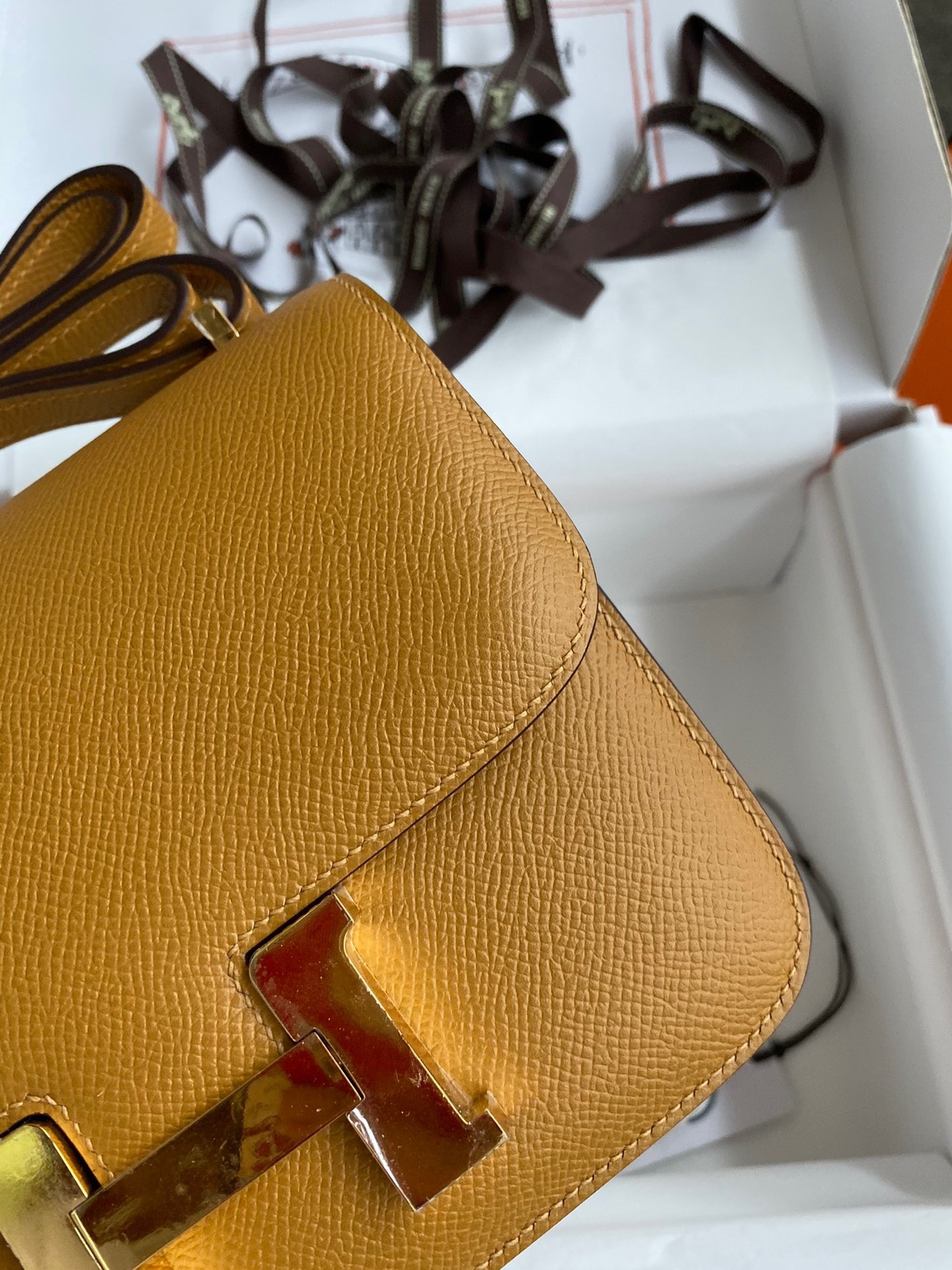 H**mes constance 18 handmade bag in sesame epsom calfskin