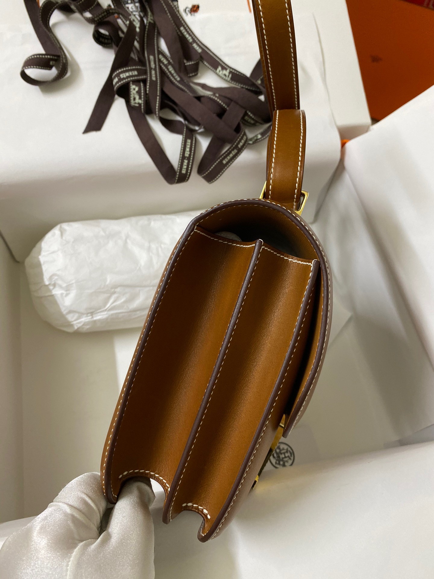 H**mes constance 24 handmade bag in gold barenia calfskin