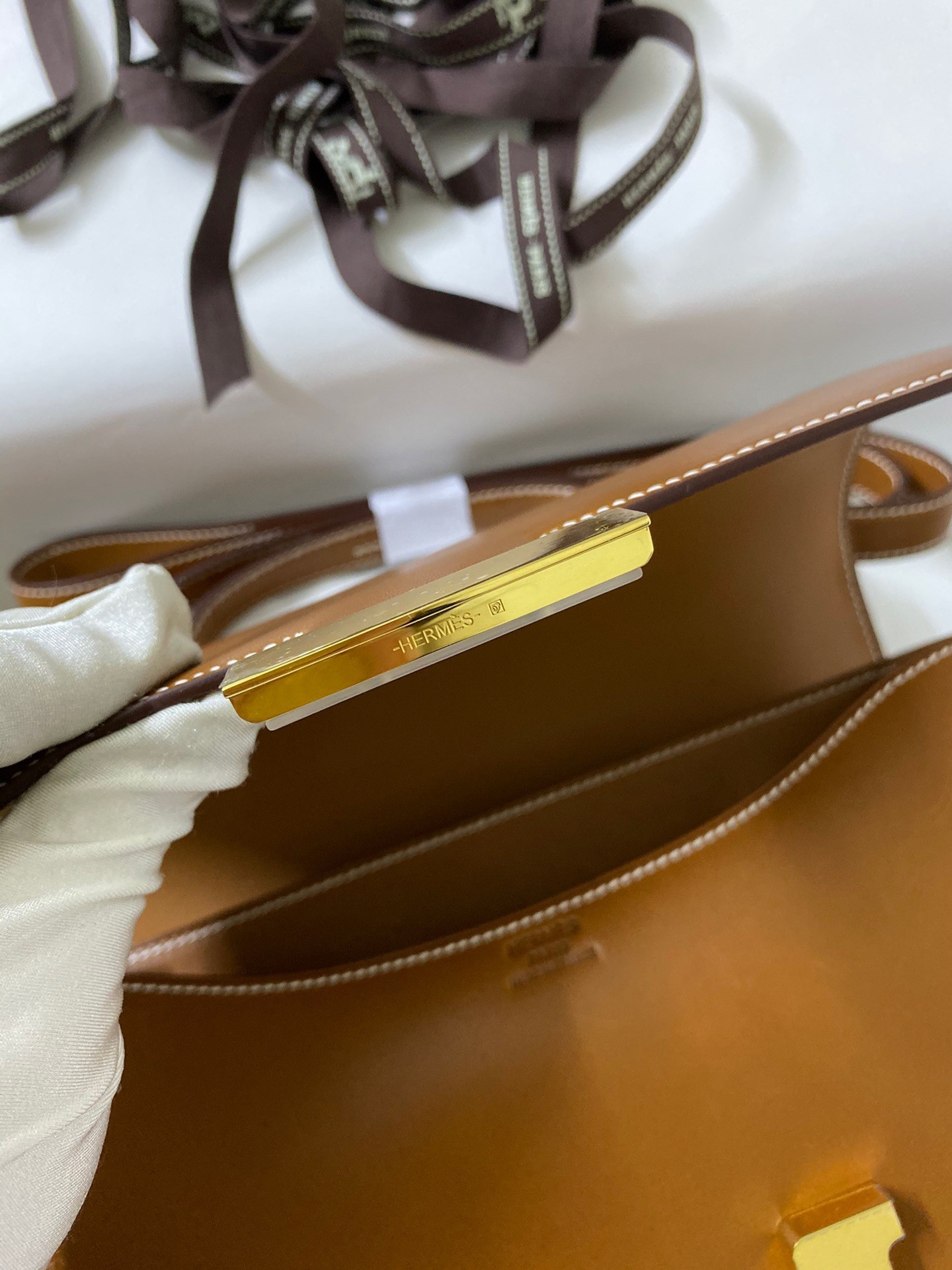 H**mes constance 24 handmade bag in gold barenia calfskin