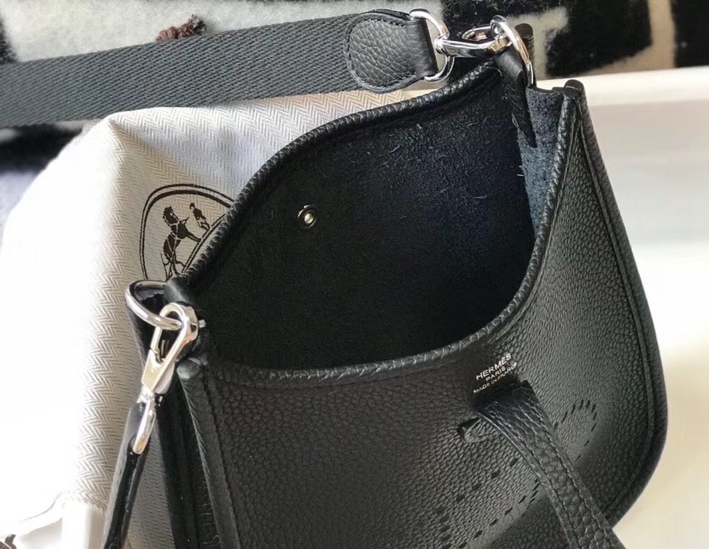 H**mes evelyne iii tpm mini bag in black clemence leather
