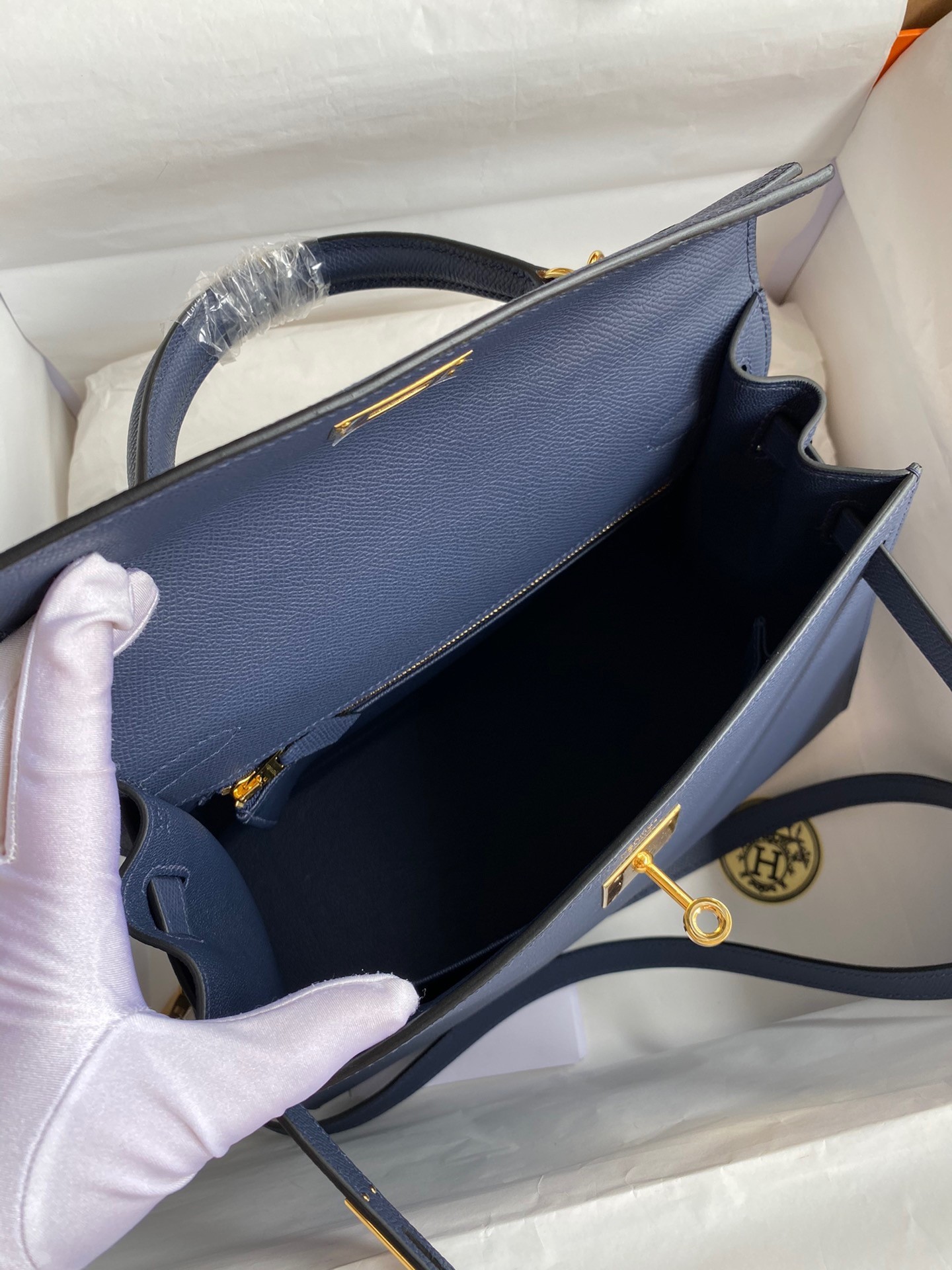 H**mes kelly sellier 28 handmade bag in blue saphir epsom calfskin