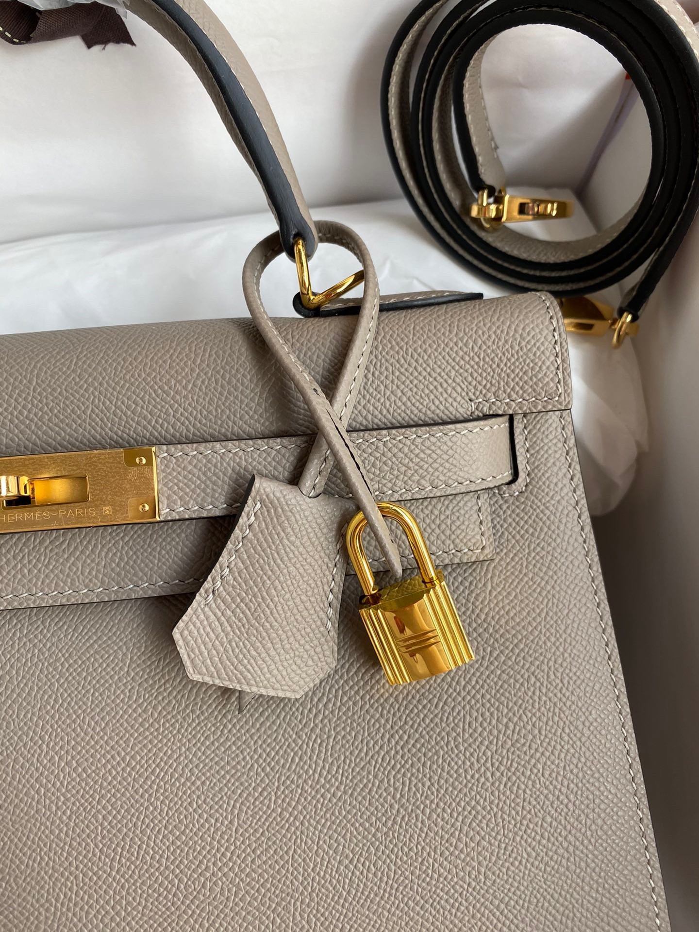 H**mes kelly sellier 28 handmade bag in gris asphalt epsom calfskin