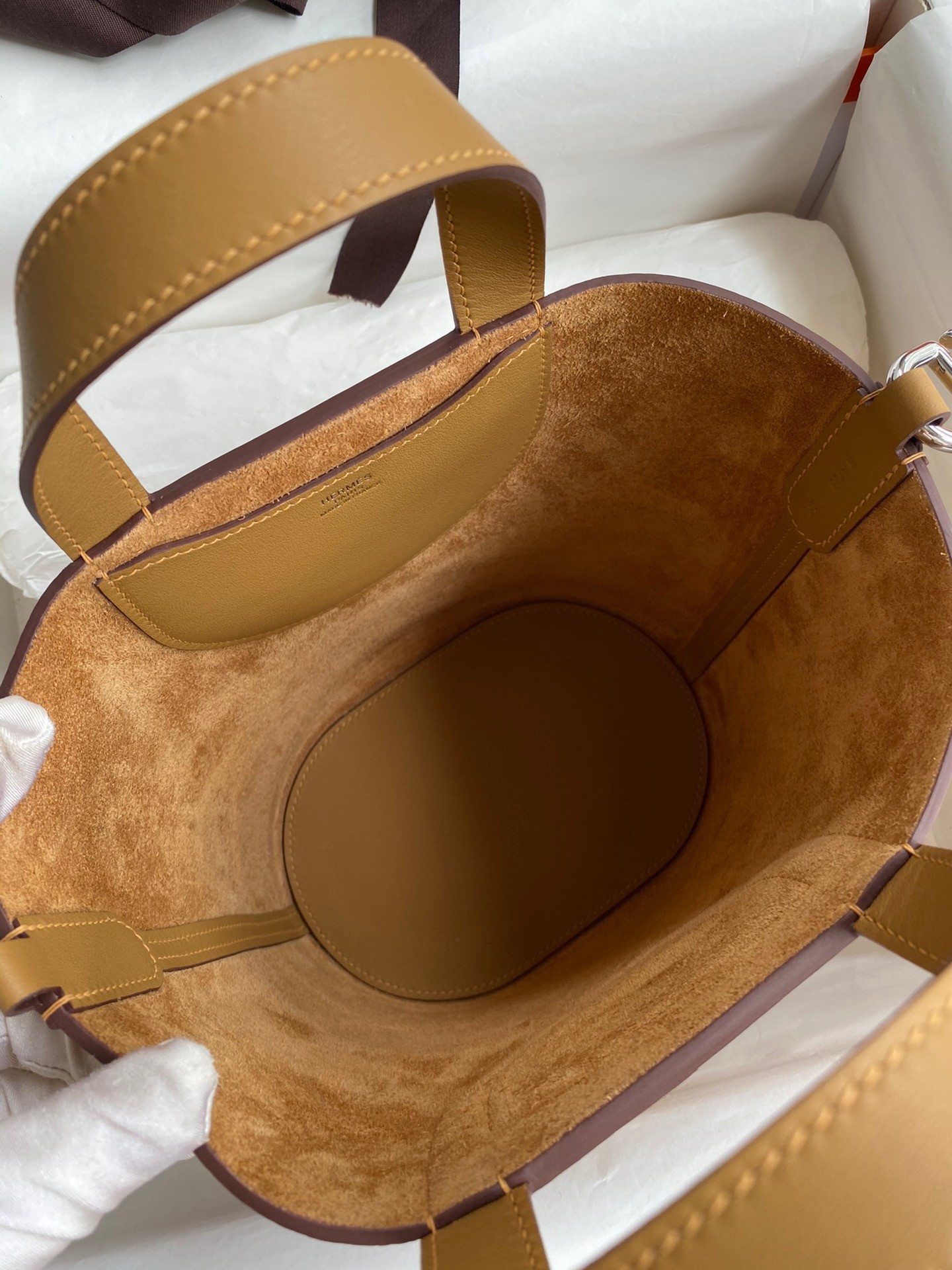 H**mes in the loop 18 handmade bag in biscuit clemence leather