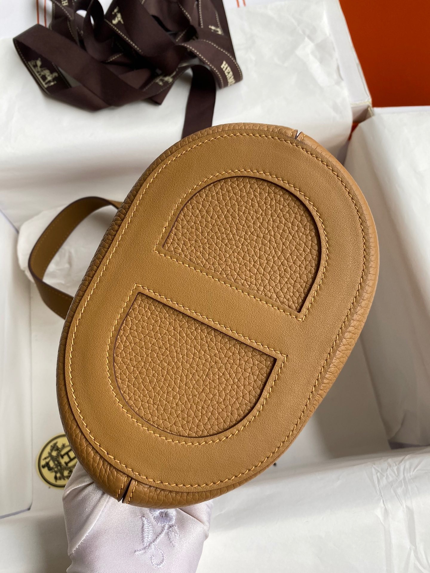 H**mes in the loop 18 handmade bag in biscuit clemence leather