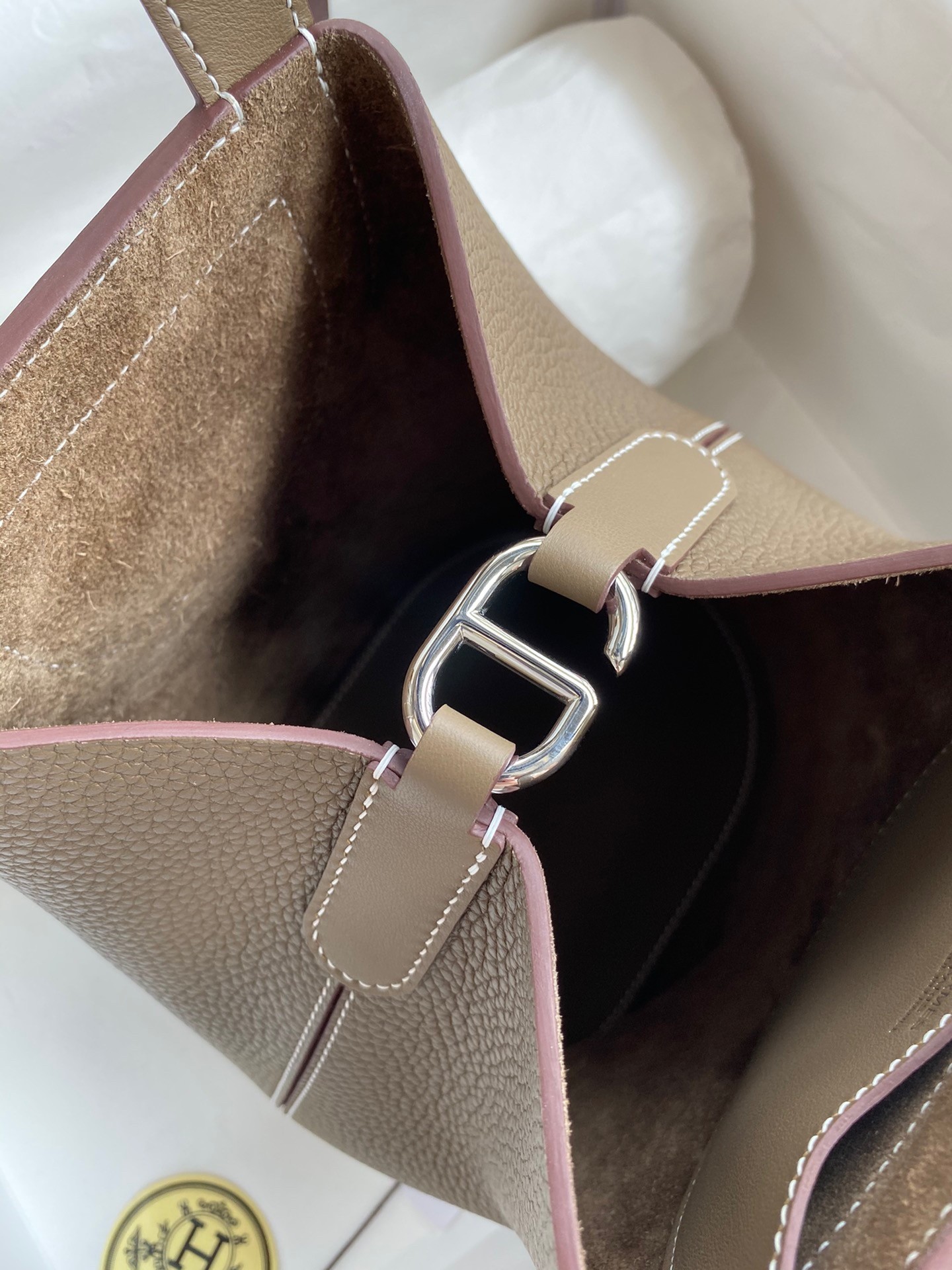 Replica Hermes In The Loop 18 Handmade Bag in Taupe Clemence Leatherther