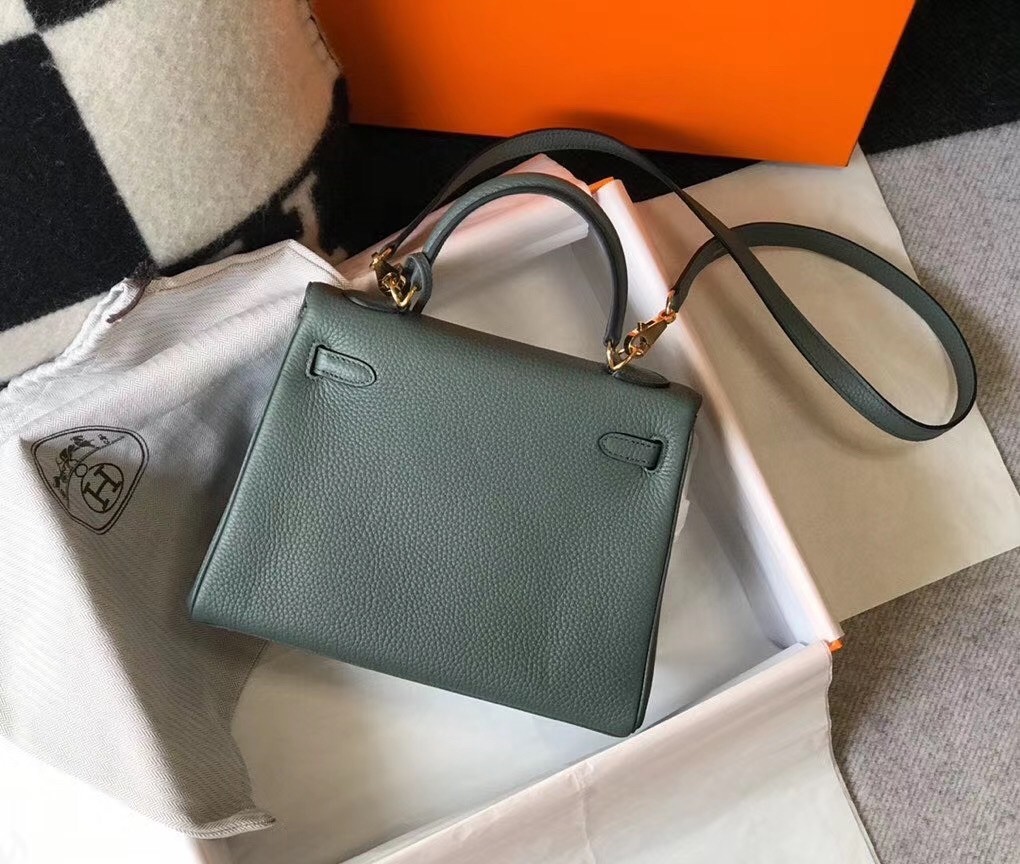 H**mes kelly 25cm retourne bag in vert amande clemence leather