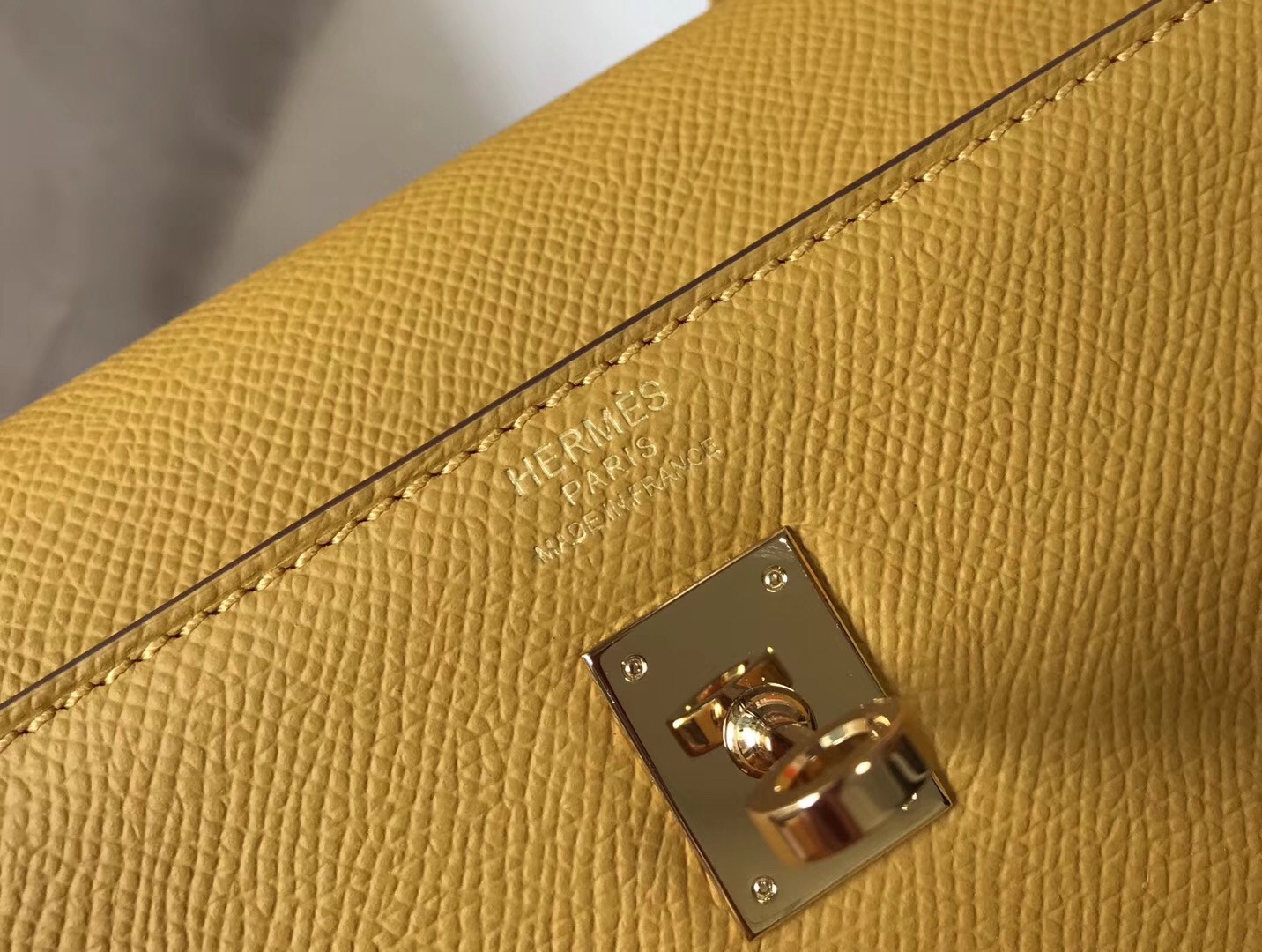 H**mes kelly 25cm sellier bag in yellow epsom leather
