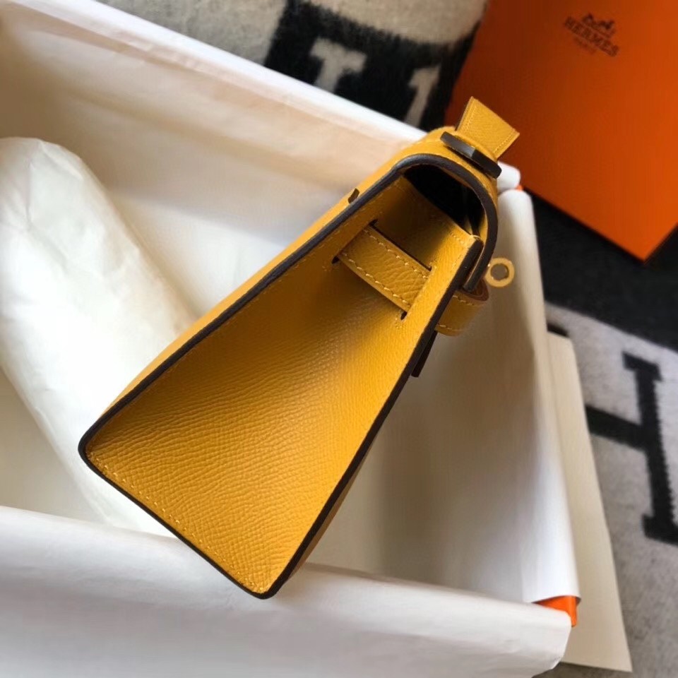 H**mes kelly pochette bag in yellow epsom leather