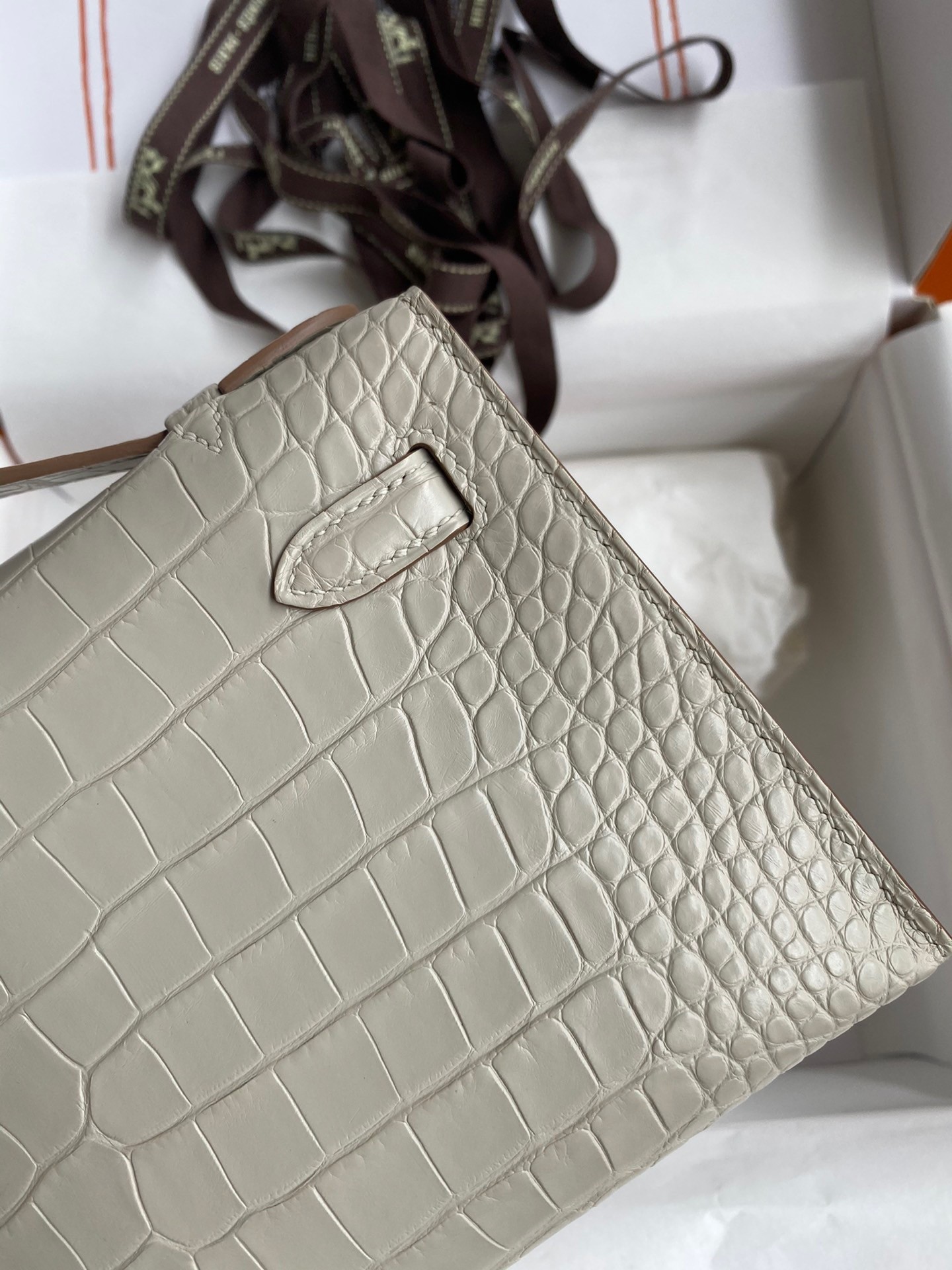 H**mes kelly pochette handmade bag in beton matte alligator leather