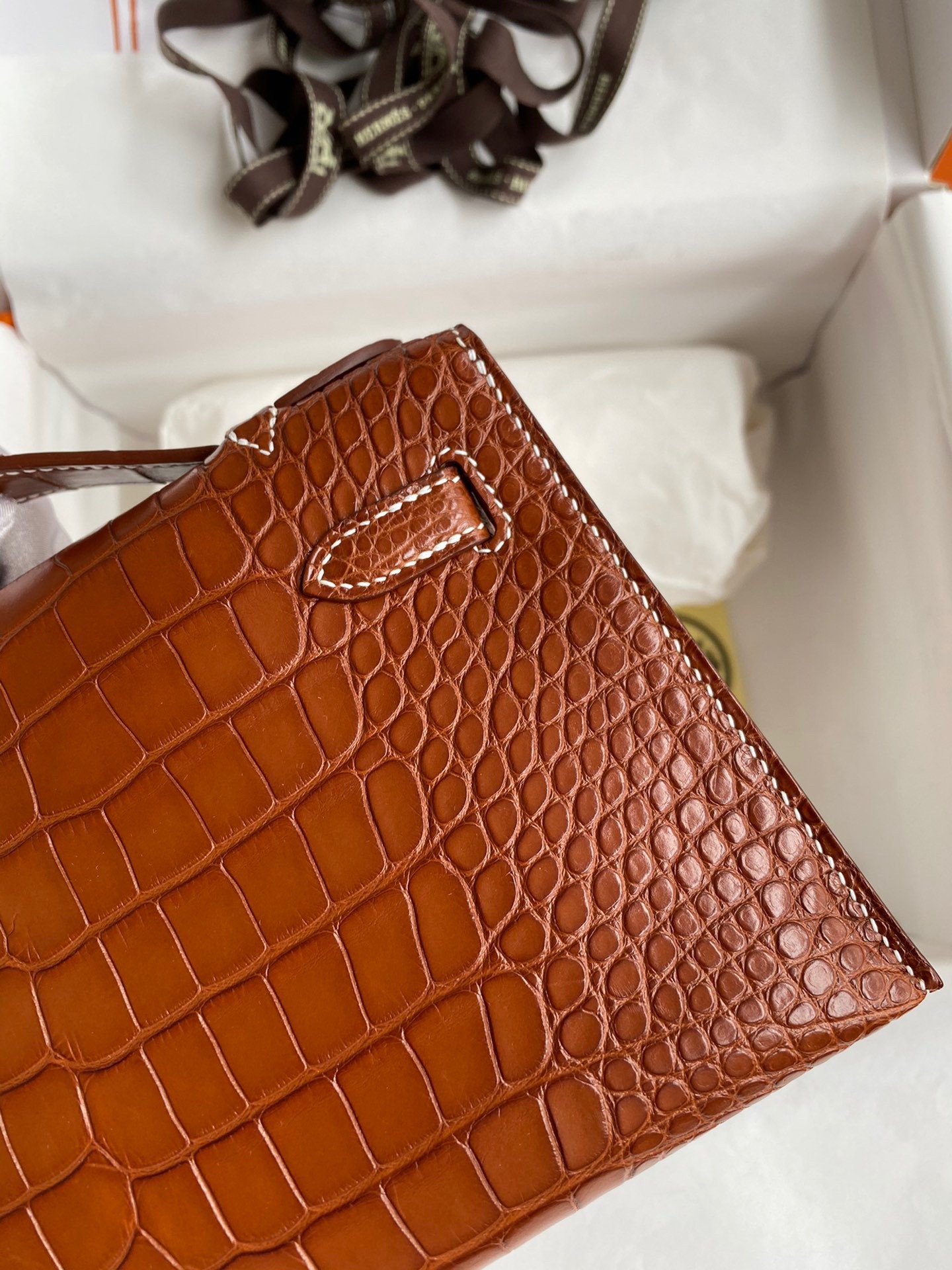 H**mes kelly pochette handmade bag in gold matte alligator leather