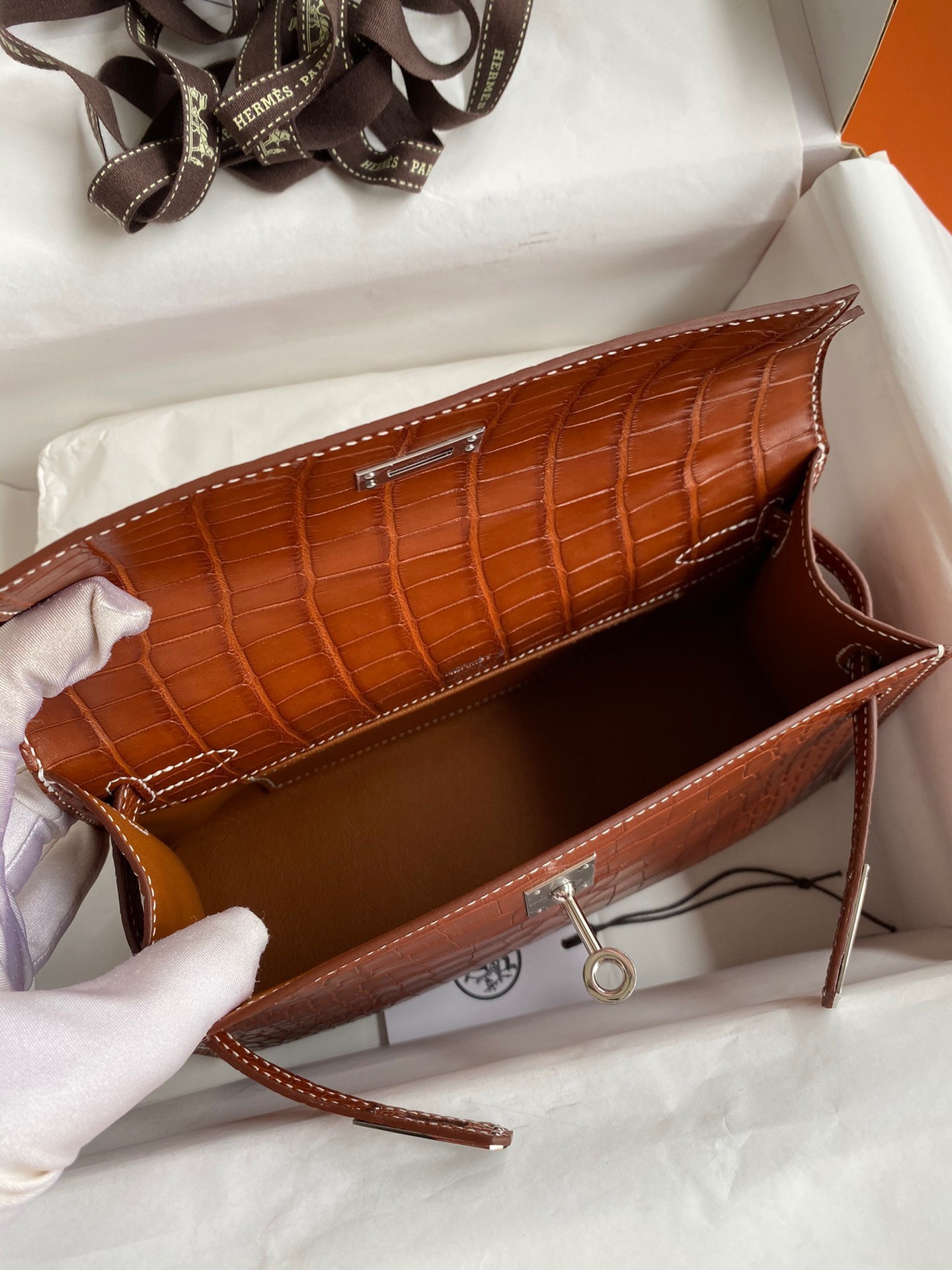 H**mes kelly pochette handmade bag in gold matte alligator leather