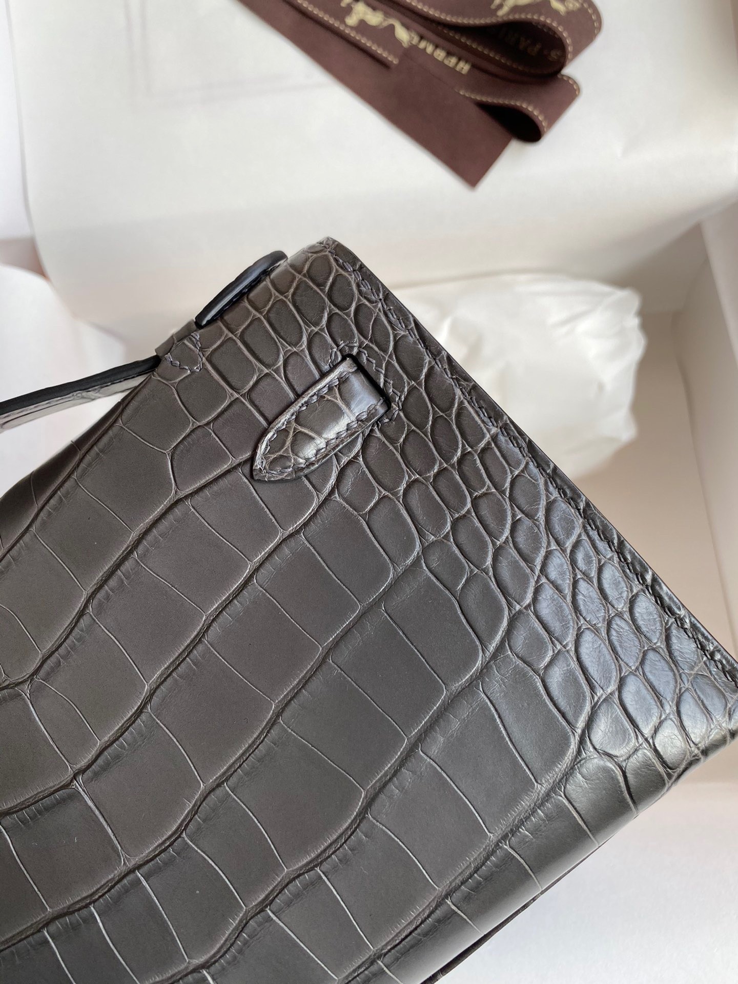 H**mes kelly pochette handmade bag in graphite matte alligator leather