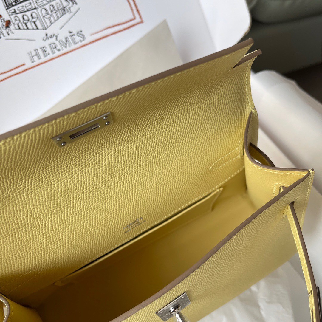H**mes kelly pochette handmade bag in jaune poussin epsom calfskin