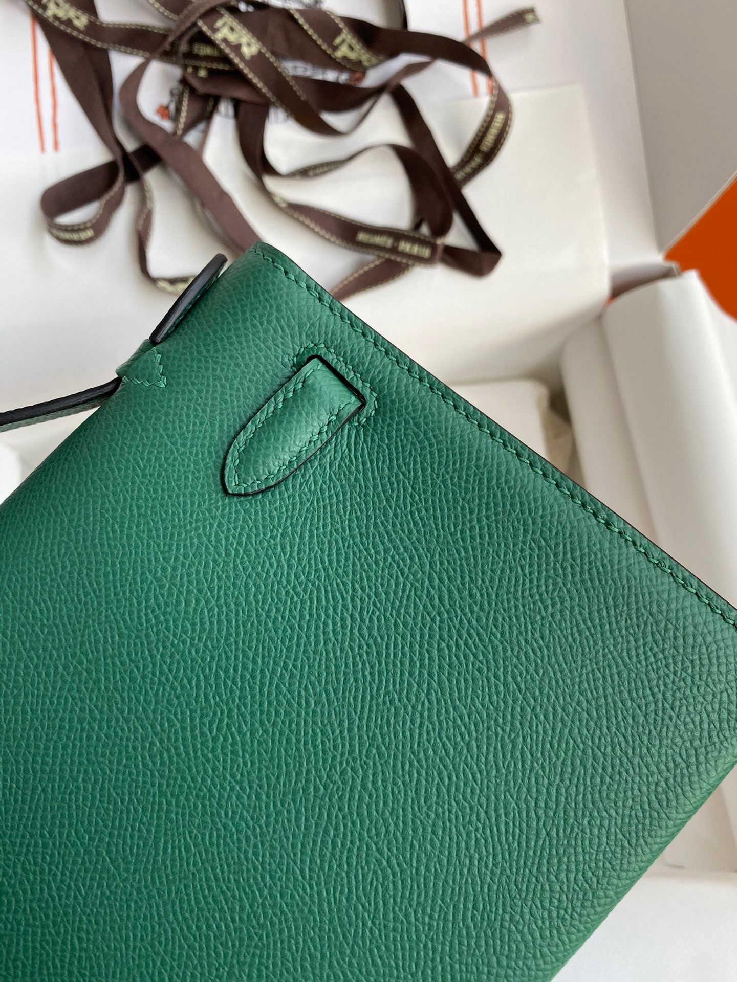 H**mes kelly pochette handmade bag in malachite epsom calfskin