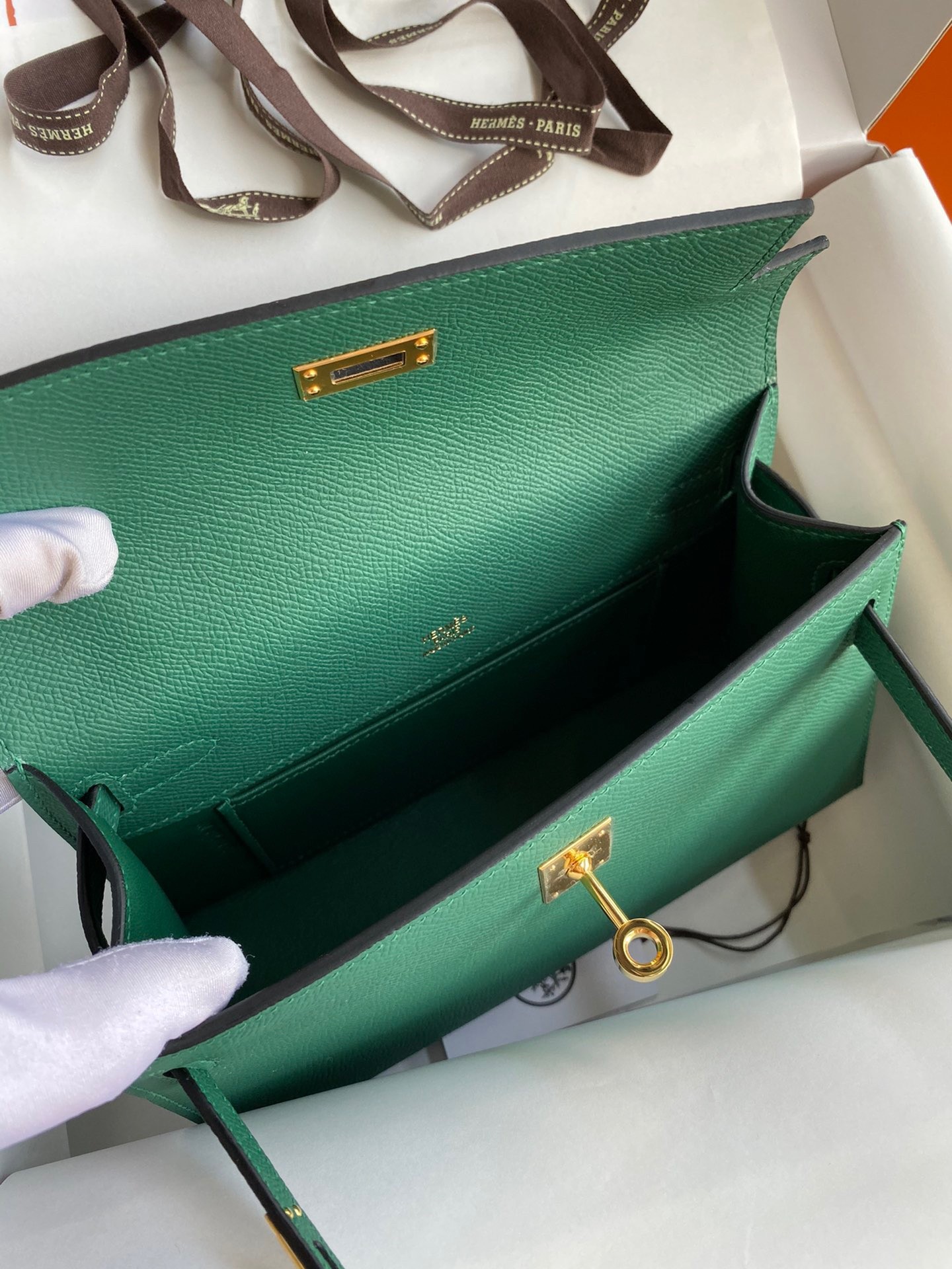H**mes kelly pochette handmade bag in malachite epsom calfskin