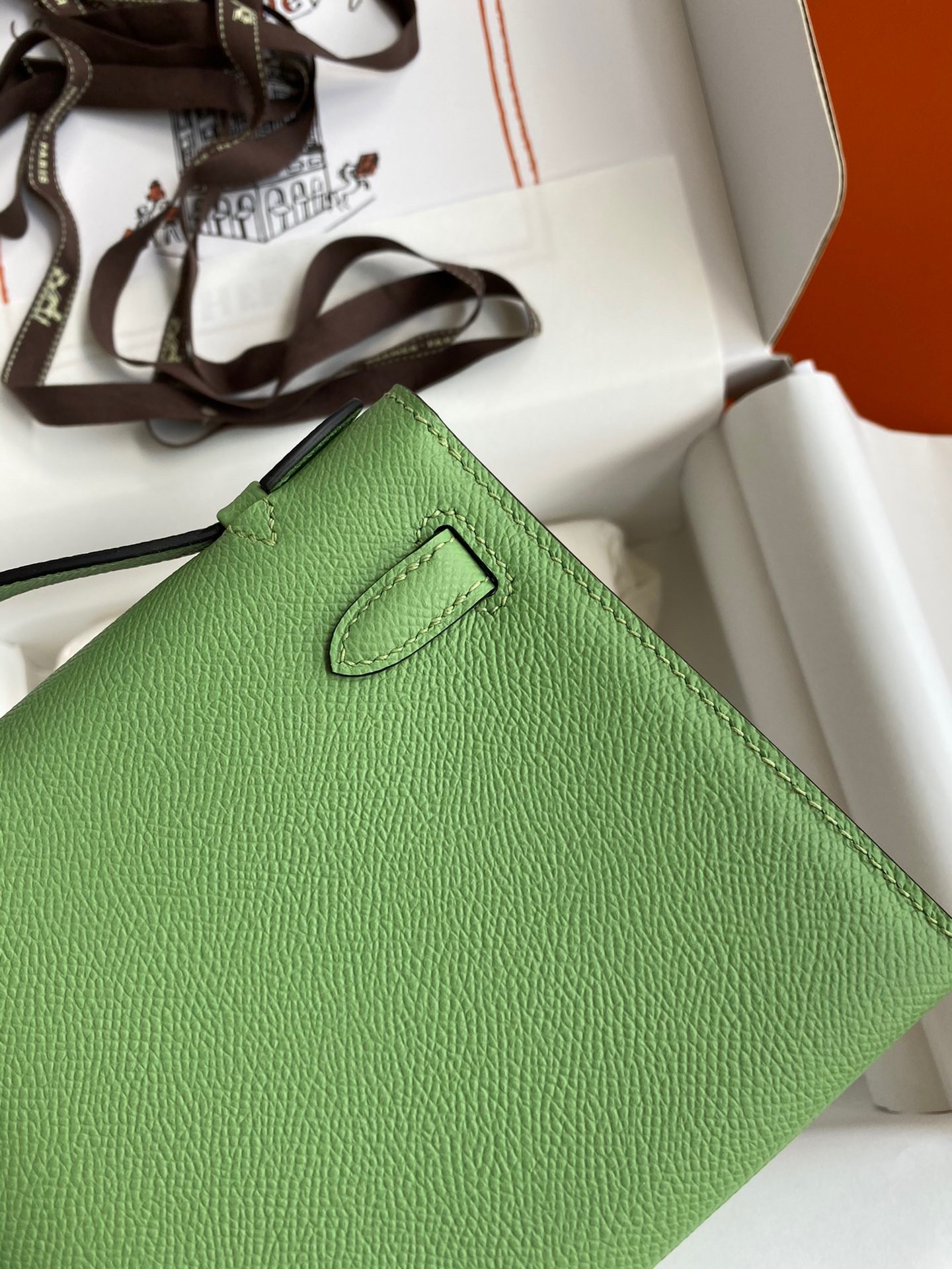 H**mes kelly pochette handmade bag in vert cypres epsom calfskin