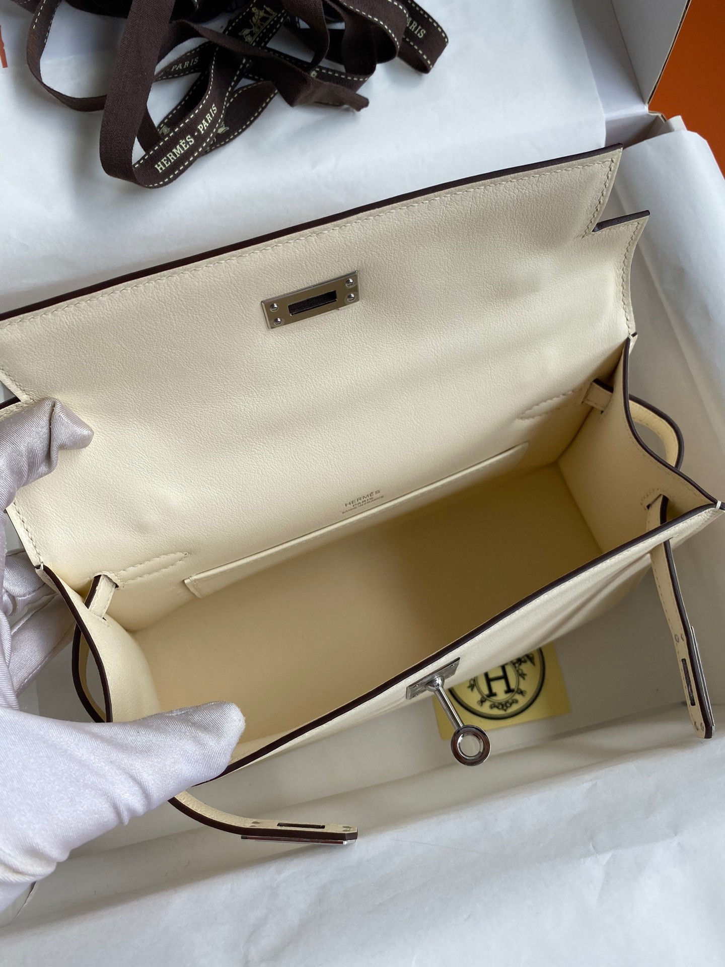 H**mes kelly pochette handmade bag in nata swift calfskin