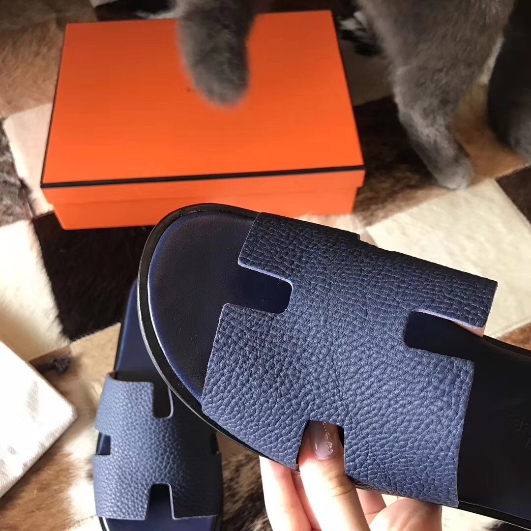 H**mes izmir sandals in navy blue clemence leather