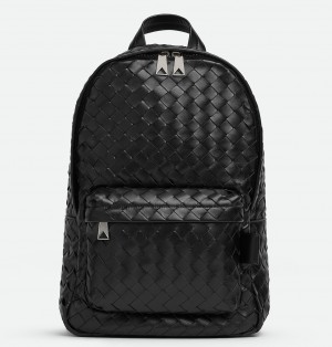 Bottega Veneta Small Backpack In Black Intrecciato Calfskin