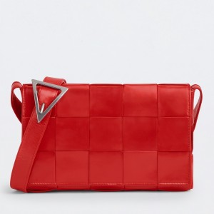 Bottega Veneta Cassett Bag In Red Wrinkled Calfskin