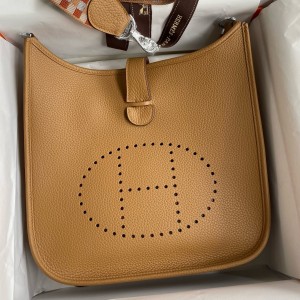 Hermes Evelyne III PM 29 Handmade Bag in Biscuit Clemence Leather