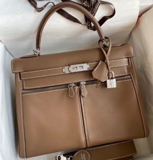 Hermes Kelly Lakis 32 Handmade Bag In Taupe Swift Calfskin