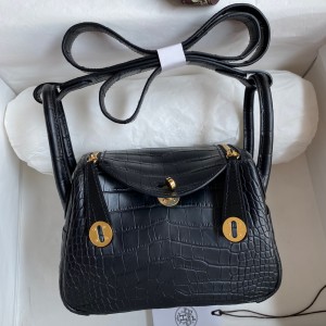 Hermes Mini Lindy Handmade Bag In Black Matte Alligator Leather