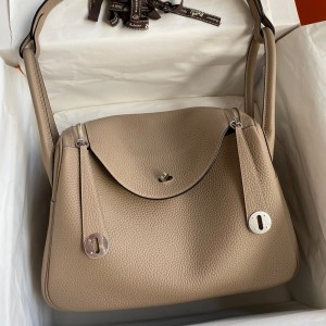 Hermes Lindy 30 Handmade Bag In Tourterelle Clemence Leather