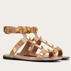 Valentino Roman Stud Flat Sandals In Beige Calfskin