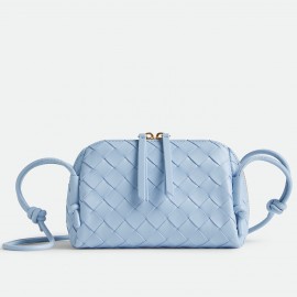 Bottega Veneta Concert Pouch in Lunar Intrecciato Lambskin