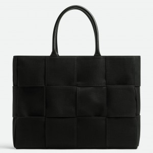 Bottega Veneta Large Arco Tote Bag In Black Intrecciato Canvas