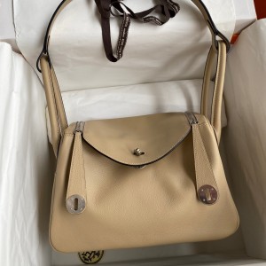 Hermes Lindy 26 Handmade Bag In Trench Clemence Leather 