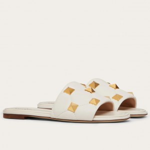 Valentino Roman Stud Flat Slides In White Quilted Nappa