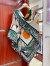 Hermes Green Cavalier en Formes Shawl 140